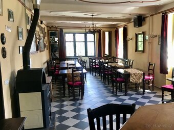 Vybavená restaurace s 10ti.pokojovím Hotelem u hranic DE - 3