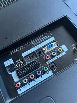 Samsung LCD TV 22” – funkční - 3