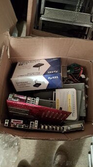 Mix starého IT hardware cca 20 kg - 3