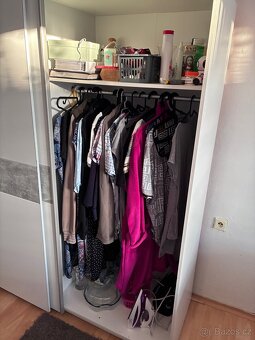 Šatní skříň - 3