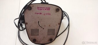 Bakelitovy telefon - 3