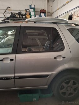 Prodám dveře ber koroze Mercedes-Benz ml w163 - 3
