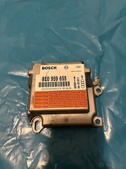 Audi A4 B6, B7 - řídící jednotka airbagů - 3
