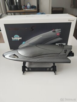 RC motorový člun - 3