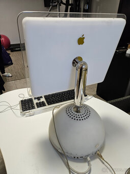 Apple iMac G4, Mac OS X, 700 MHz 15" 2002 - 3