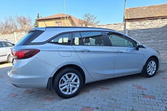 Opel Astra, 1,4i 74kW,BEZ TURBA - 3