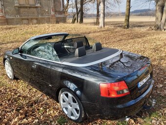 Audi Kabriolet "S" line 3,0L 162KW - 3