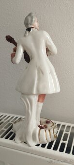 Porcelánová soška - 3