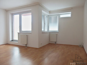 Pronájem bytu 2+kk ve Zlíně - 3