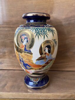 Čínská porcelánová váza, smalt - 3