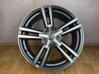 TOP kola R20 Volvo XC60 originál - 3