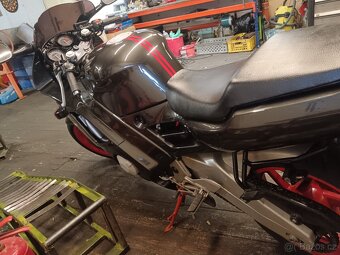Honda CBR 600 f - 3