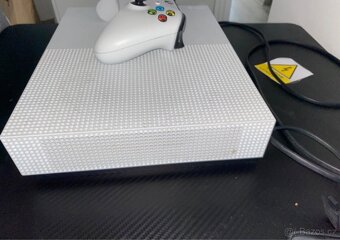 Xbox one s - 3