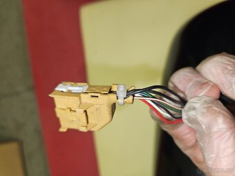 Zrcátko Audi A4 B6 – pravé 7-pin - 3