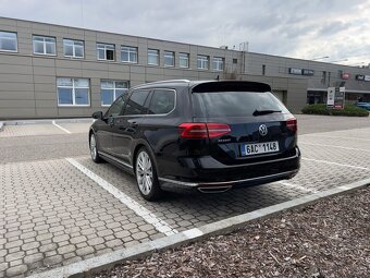 Volkswagen Passat, R-line, DCC, tažné, webasto - 3