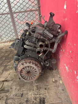 Motor 2,8HDI 8140.43S 94KW Peugeot Citroen komplet - 3