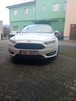 Ford Focus 1.5 (cena dohodou) - 3