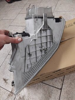 Octavia 2 pravé přední světlo H7 - 3