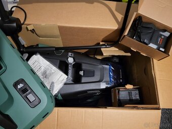 BOSCH UniversalRotak 36-550 Aku sekačka - 3