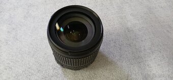 Nikon AF-S NIKKOR 18-105mm f/3.5-5.6 G ED VR - 3