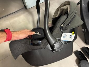 Autosedačka JOIE + ISOFIX base + adaptery - 3