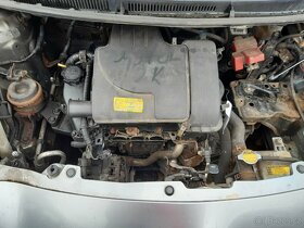 Toyota Yaris 2005 1,0VVT-i 51kW 1KR - dily z vozu - 3