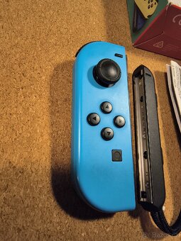 Nintendo switch Joy-Con pár modrý, červený - 3
