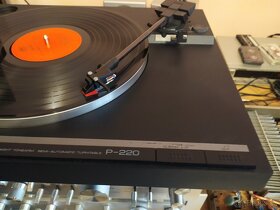 Gramofon Yamaha P-220 - 3