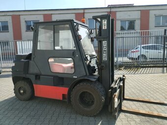 VZV nosnost 5t s kabinou - Vysokozdvižný vozík Tailift - 3