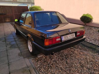 BMW E30 318IS - 3