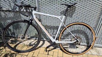 Karbonový gravel GT Grade - 3