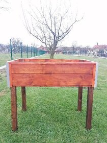 Okrasný vyvýšený záhon - 3