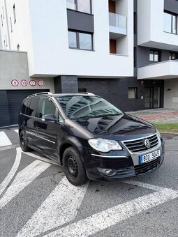 Volkswagen Touran - 3