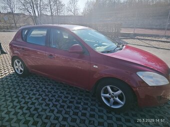 Kia Ceed 1.6 2008 bez STK - 3