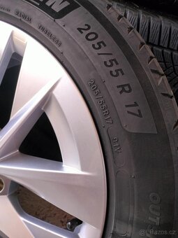 4ks alu disky orig. Škoda 5x112 R17 pneu 205/55 R17 5mm - 3