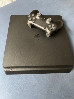 PlayStation 4 Slim 500GB - 3