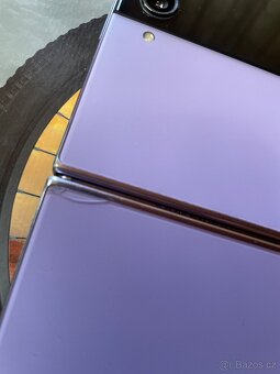 Prodám, vyměním Samsung Z Flip4 - 3