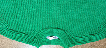 MÓDNÍ SVETR - ZN. BERSHKA - NOVÝ - 3