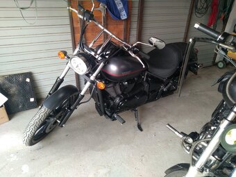 Kawasaki vn 900 custom - 3