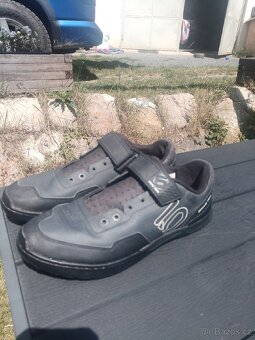 Prodám cyklistické tretry five-ten. - 3