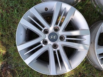 Alu kola Hyundai R16 5x114.3 ET 36 originál - 3