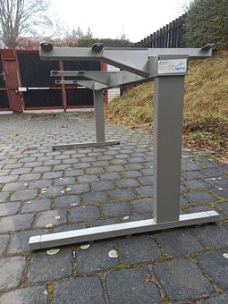 Kancelářské stoly techo - 3