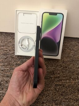 Apple iPhone 14 128gb Midnight. 89% kondice baterie. - 3