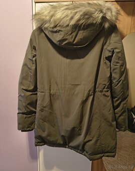 Prodám bundu. vel.38 - 3