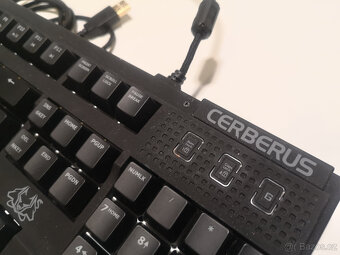 Mechanická klávesnice Asus Cerberus - 3