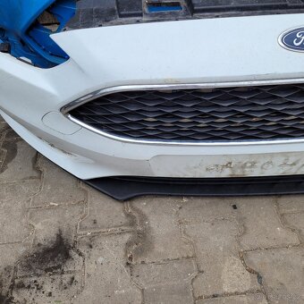 Ford Focus mk3 facelift přední nárazník maska - 3