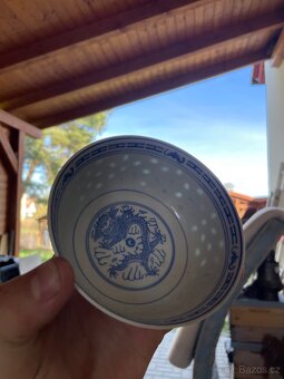 Tradiční čínská porcelánová miska s motivem draka - 3