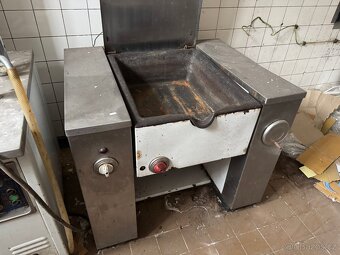 Smažící pánev sklopná elektrická Nagema 40l - 3