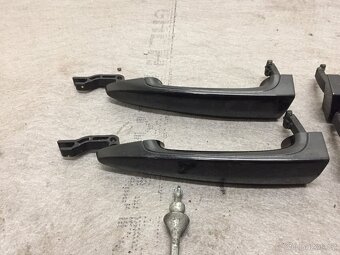 BMW X5 E70 2006-2013 - KLIKY DVEŘÍ ČERNÁ METALÍZA - 3