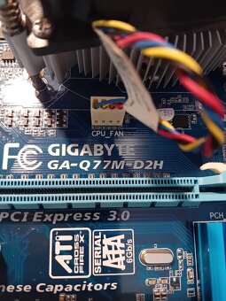 GIGABYTE GA-Q77M-D2H+i5-3570+16GB DDR3+CHLADIČ - 3